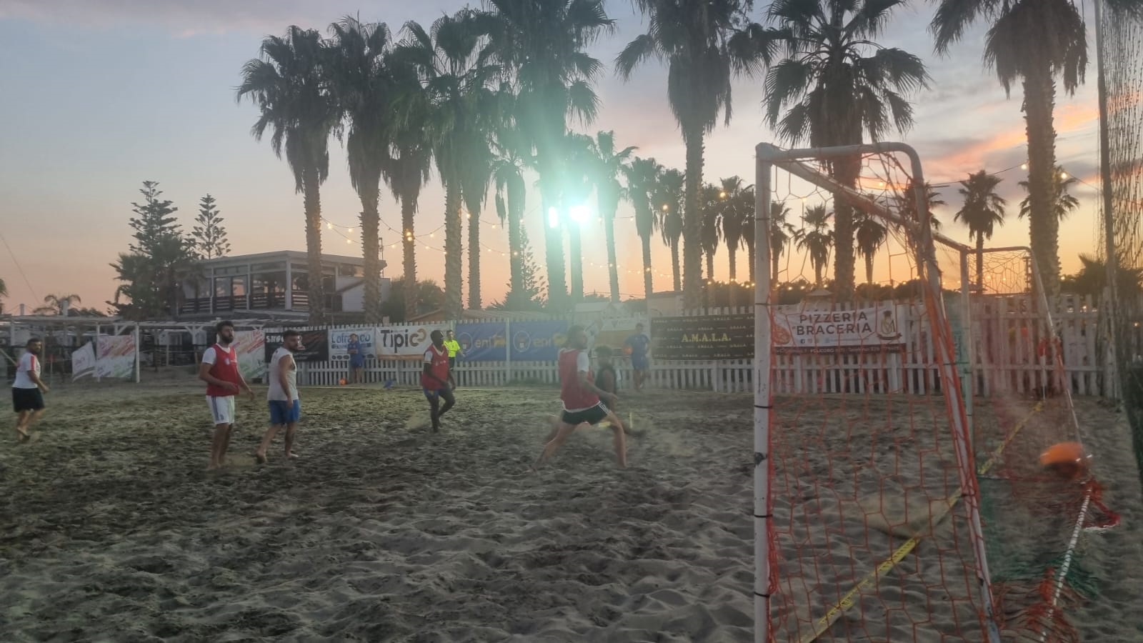 A Scanzano Jonico di scena il torneo di beach soccer regionale serie B