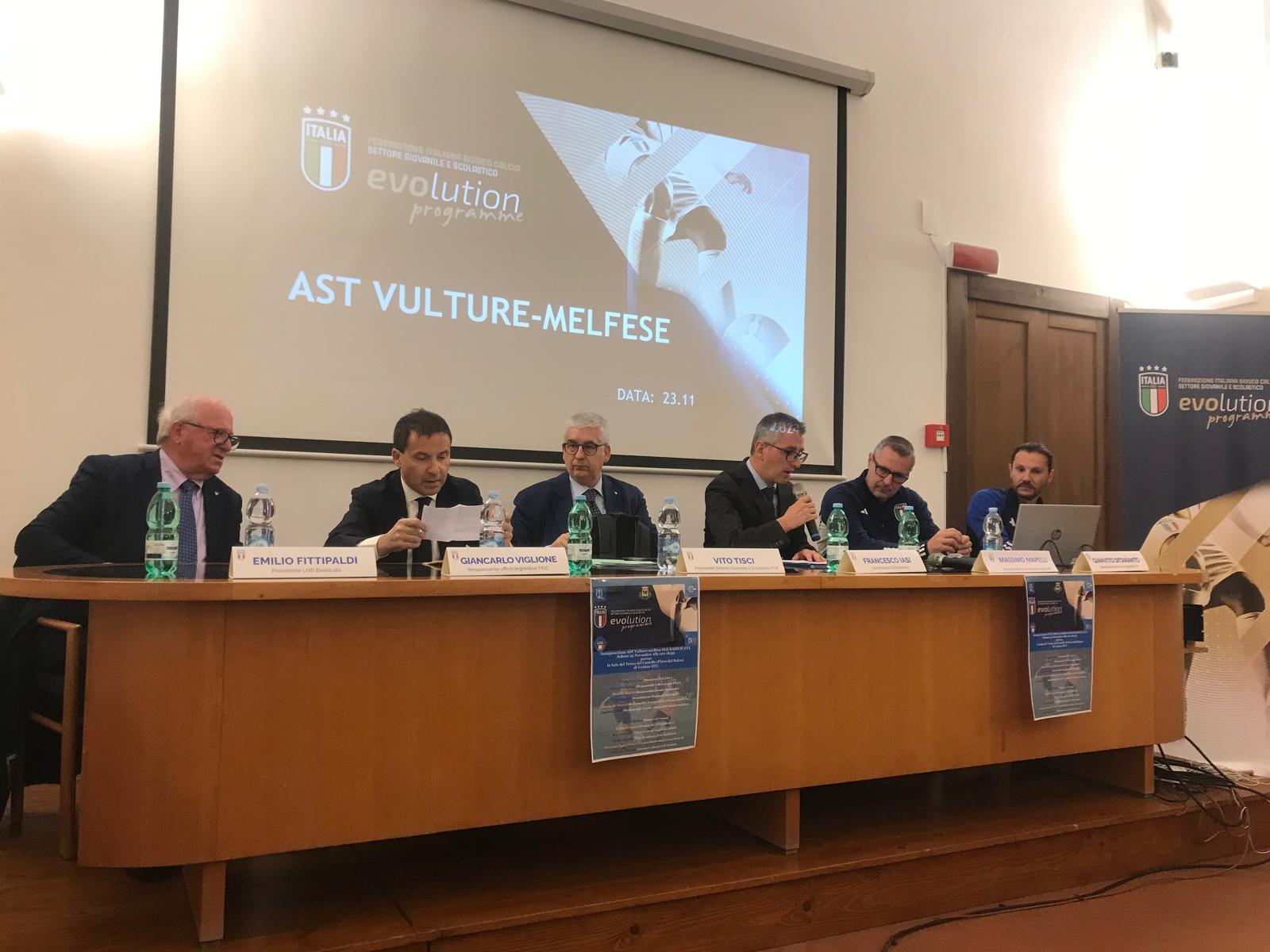 A VENOSA LA PRESENTAZIONE UFFICIALE DELL’ AST FIGC DEL VULTURE MELFESE